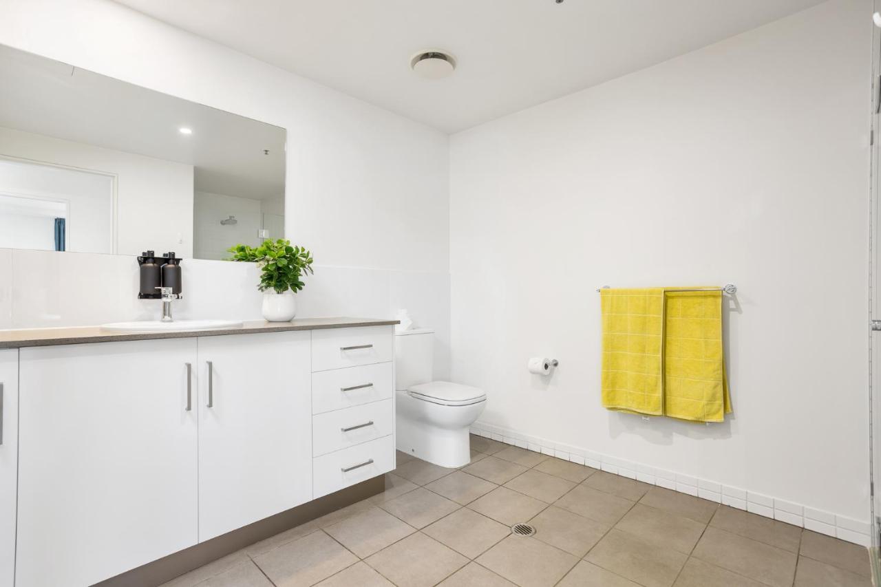 Apartment Luxury 1br @ Harbour Lights Cairns