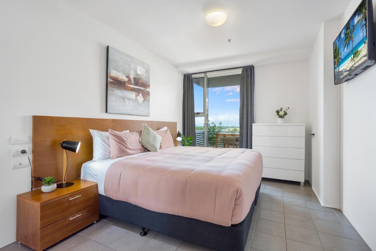 Luxury 1br @ Harbour Lights
