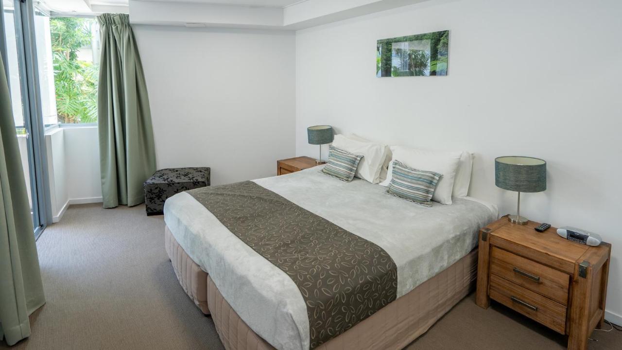 Vision Cairns
