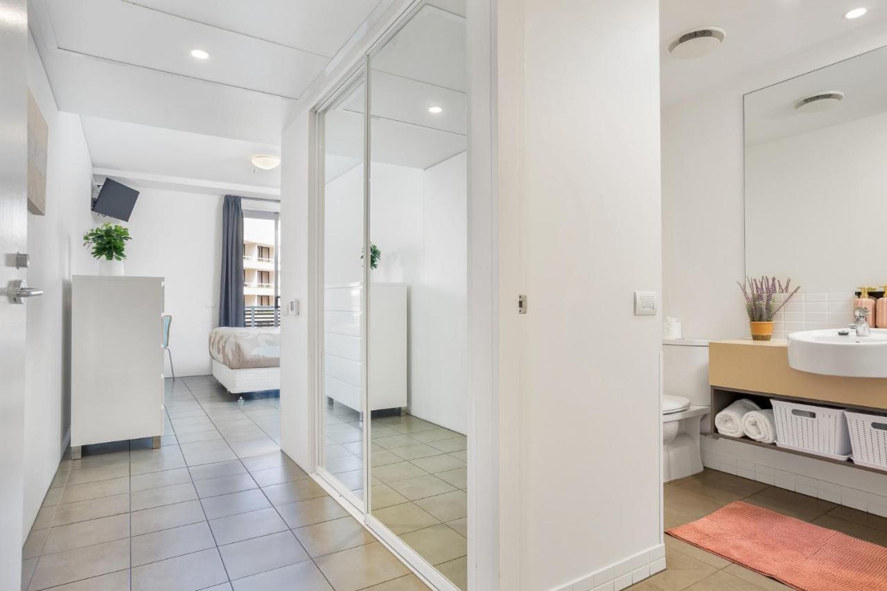 2br Stylish Getaway @ Harbour Lights Cairns