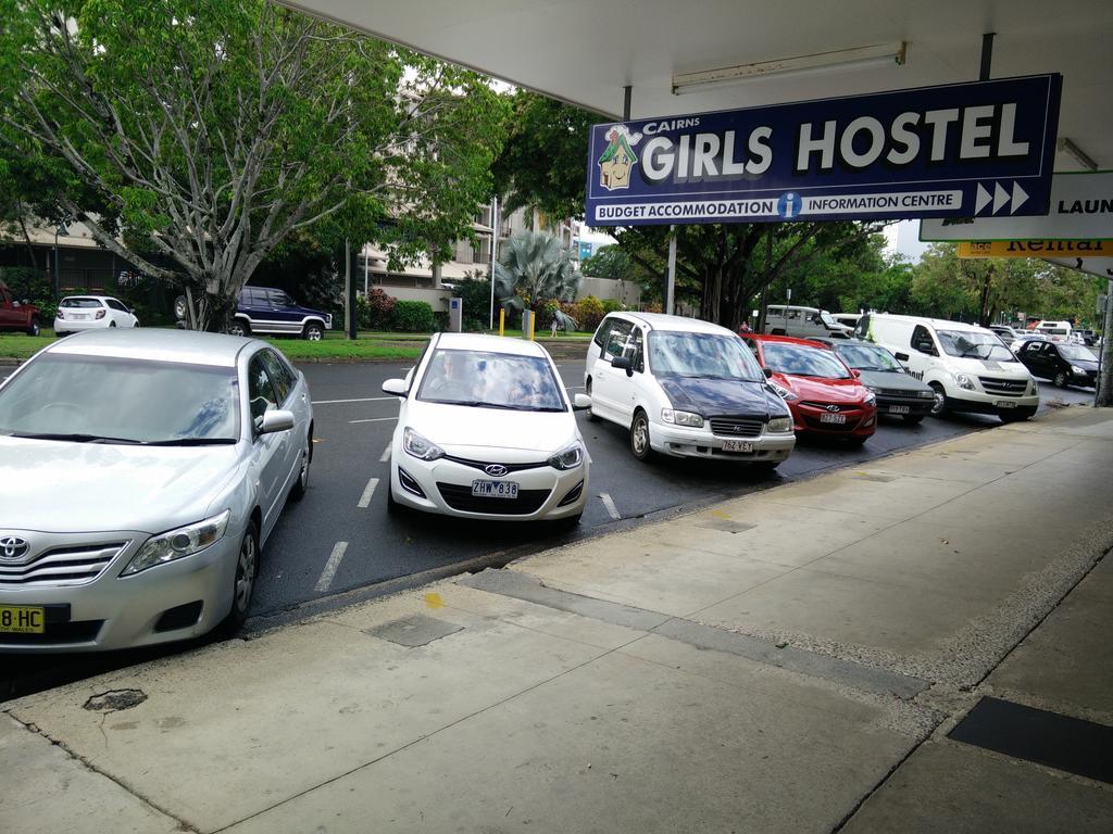 Hostel Girls *