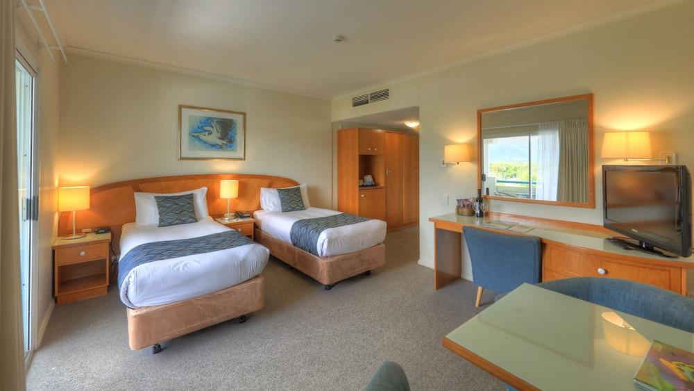 Sheridan 4* Cairns