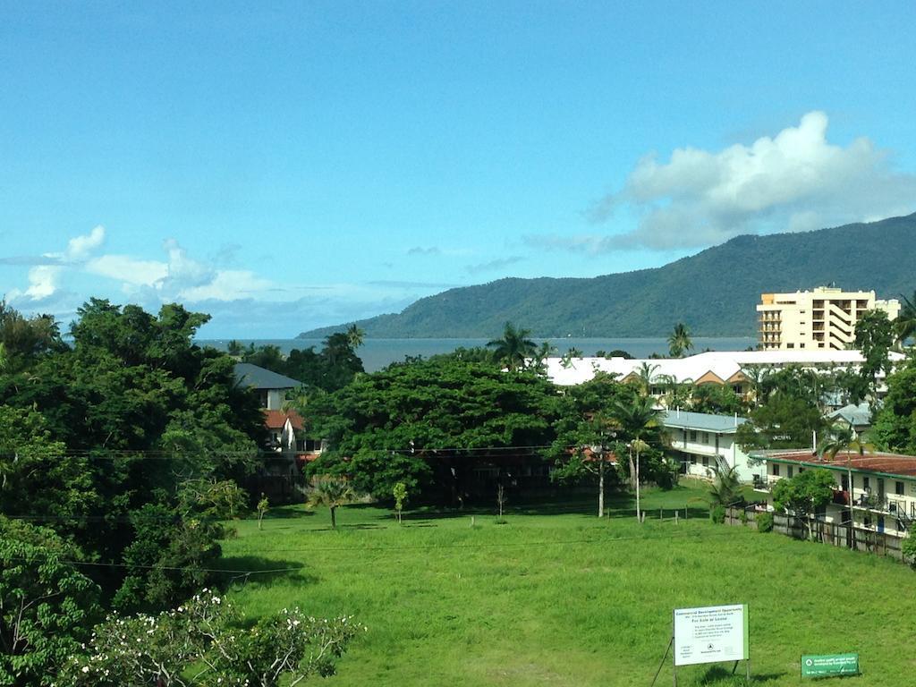 Hotel Sheridan Cairns