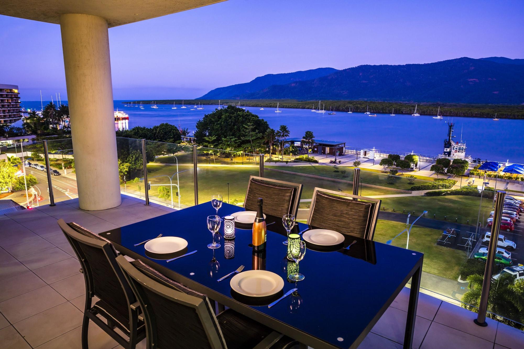 Jack And Newell Aparthotel 4*