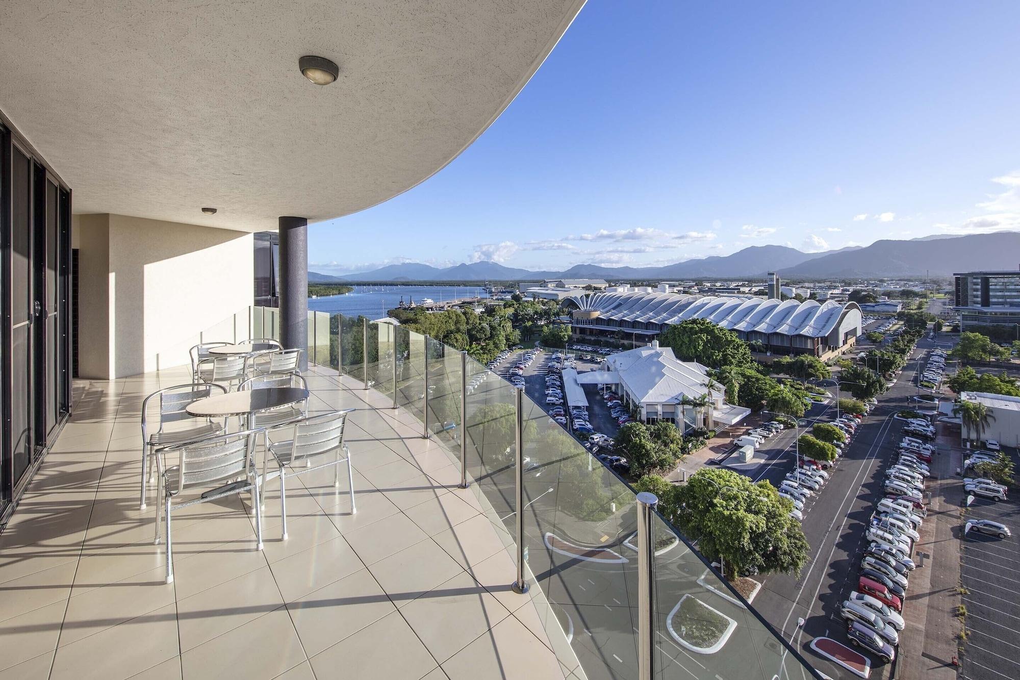 Piermonde Aparthotel 4*