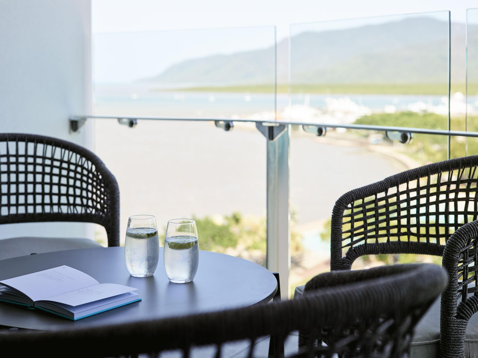 Crystalbrook Flynn Hotel 5*