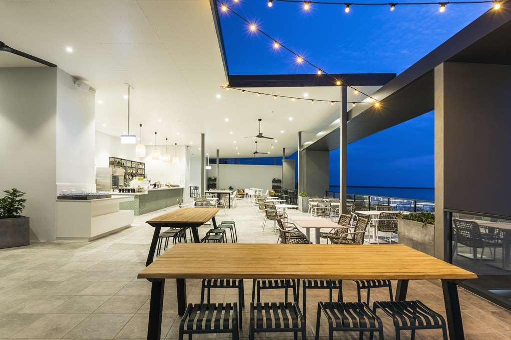 Oaks Hotel Cairns