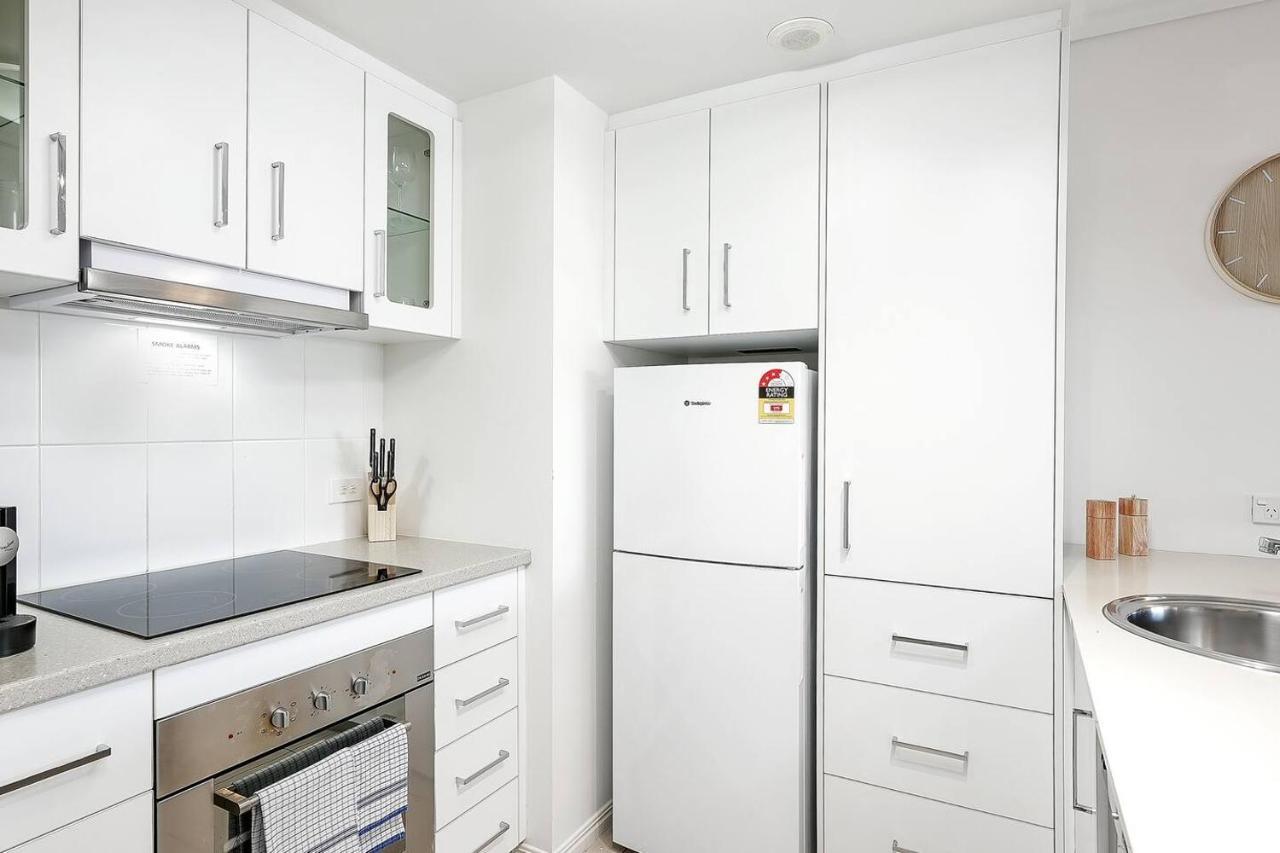 'the Dollar' Chic Apartment Cairns