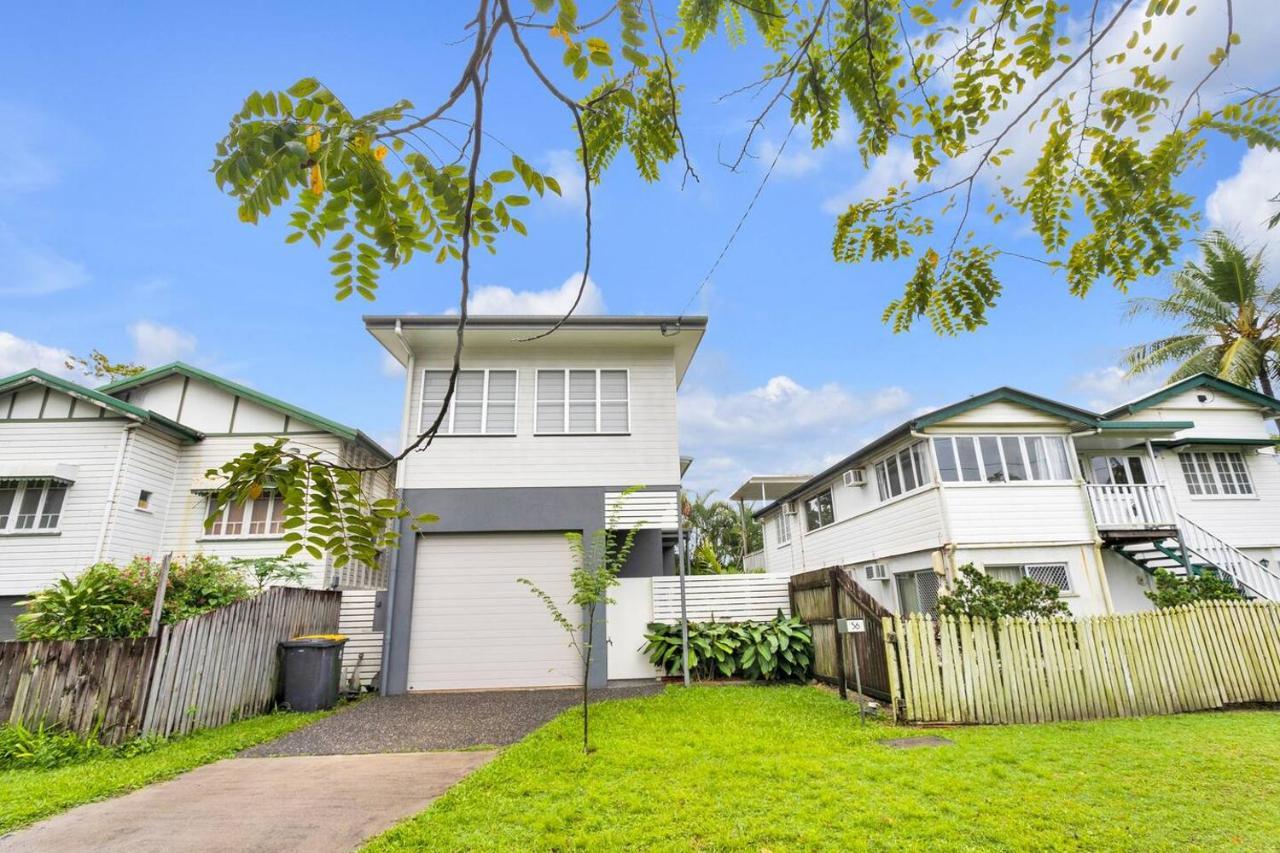 Modern Meets Tropical In Free-standing