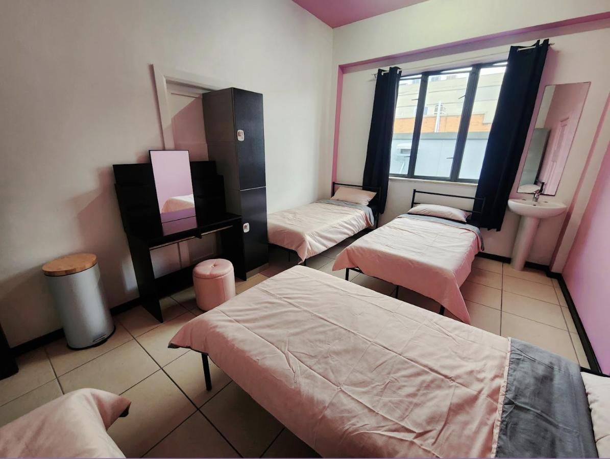 Hostel Wanna Stay? *