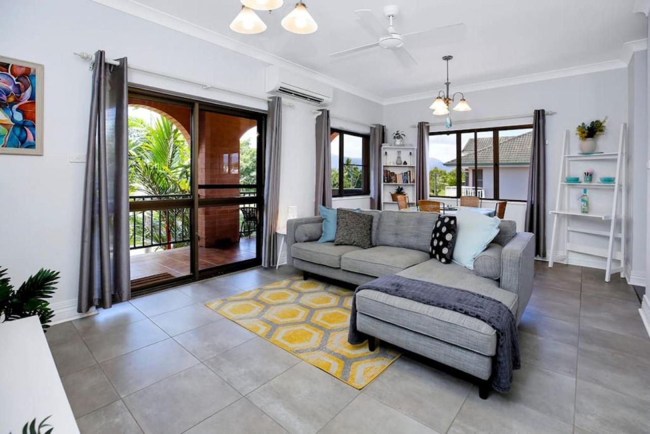 On The Esplanade 7 Apartment