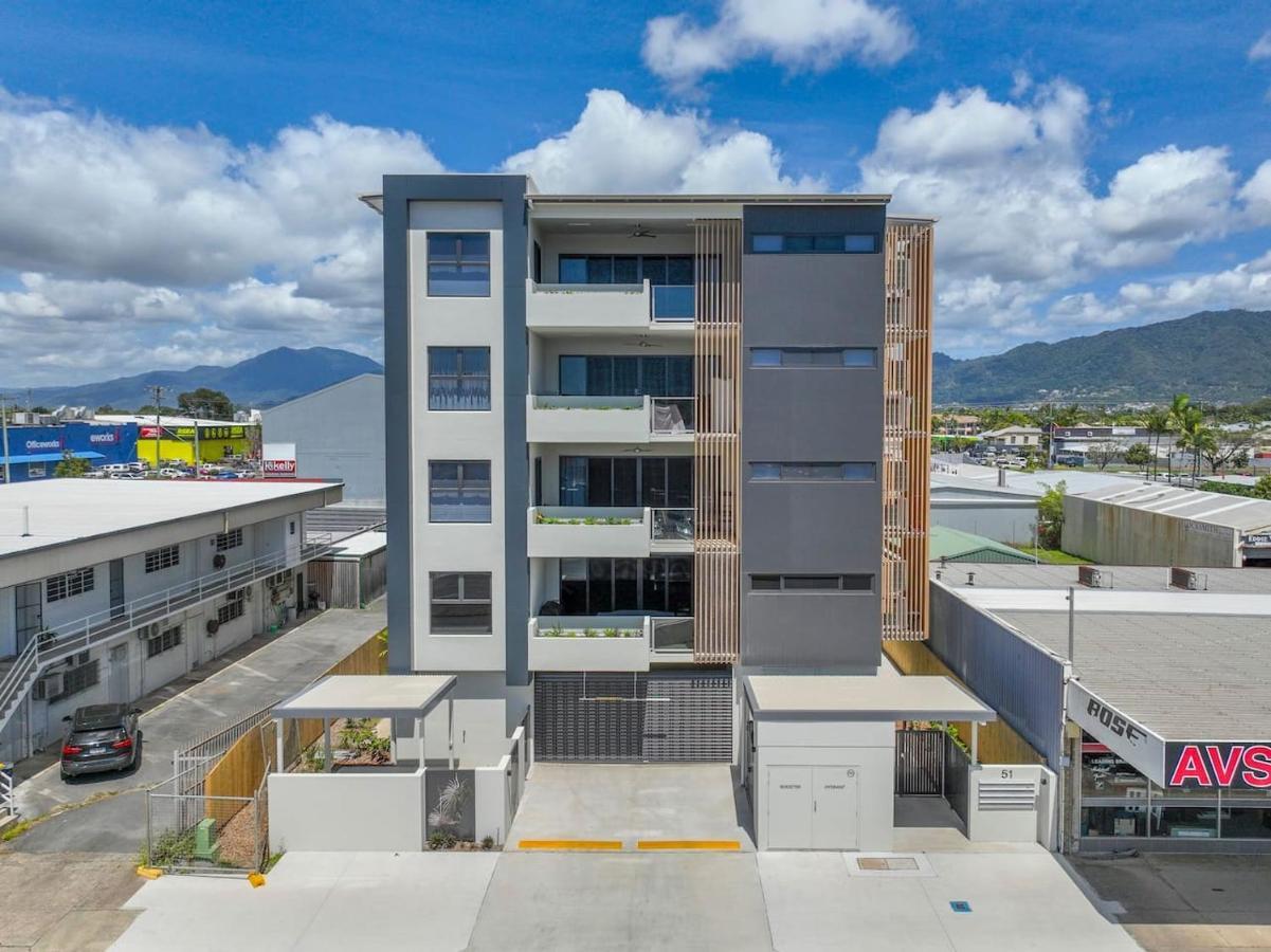 Mountain Air And Modern Flair 'your Getaway' Apartment