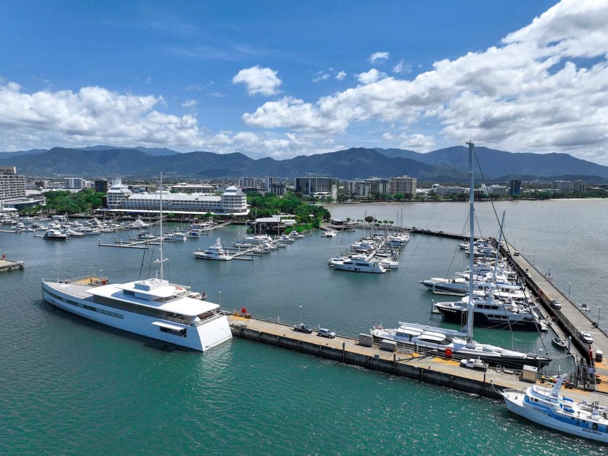 Mountain Air And Modern Flair 'your Getaway' * Cairns
