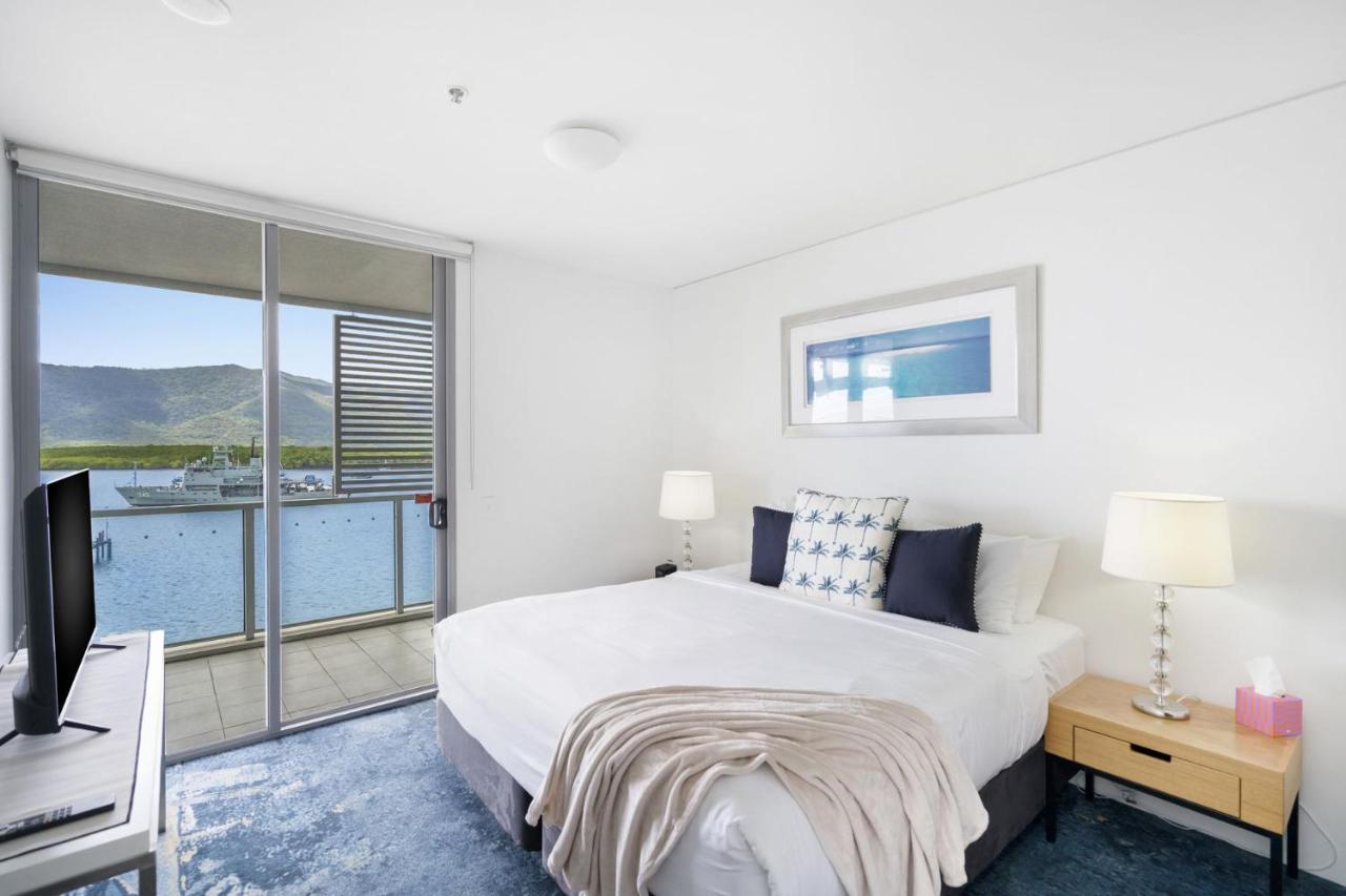 Apartment Belle Escapes 24 Harbour Lights Water View Cairns
