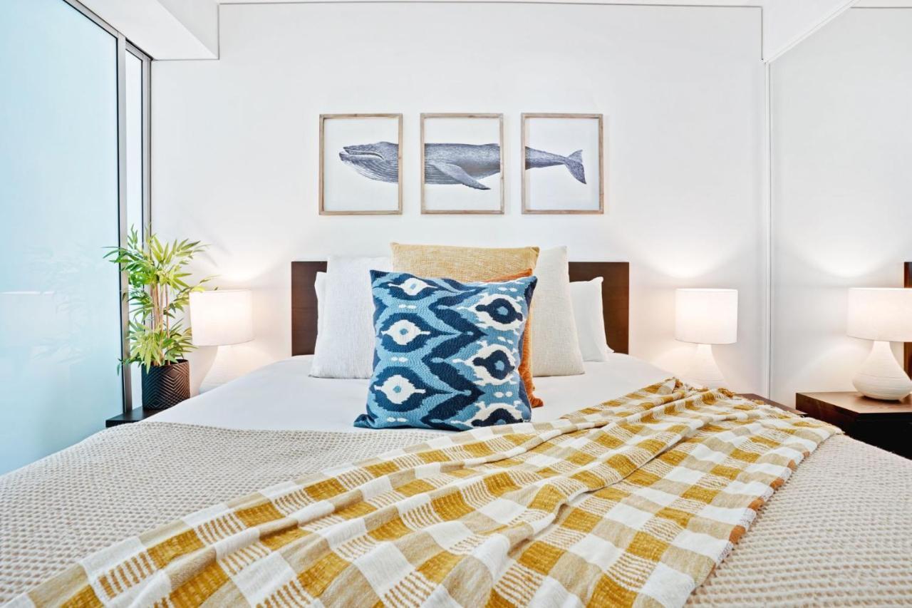 219 Harbour Lights With Ocean Views Cairns