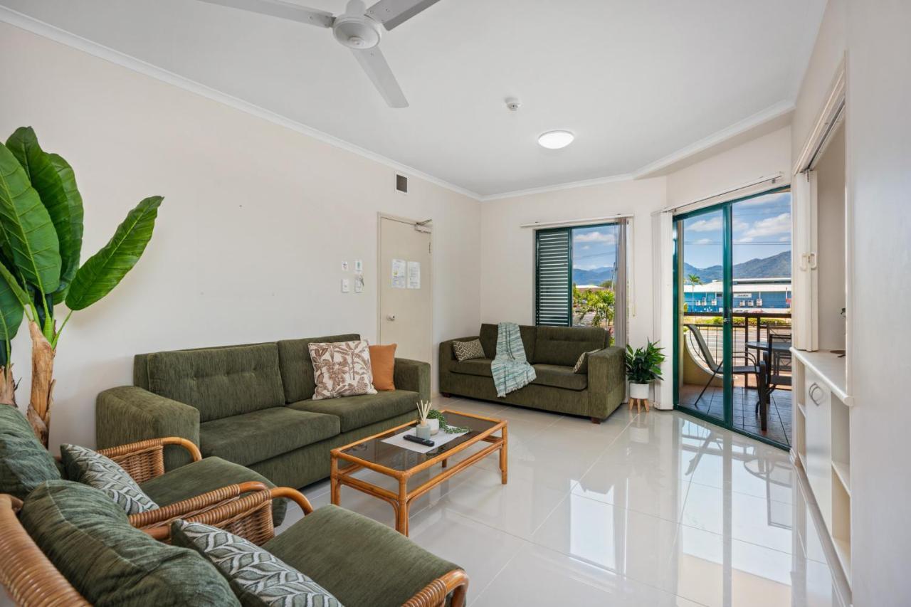 Family - Wifi -netflix - Pool Căn hộ *