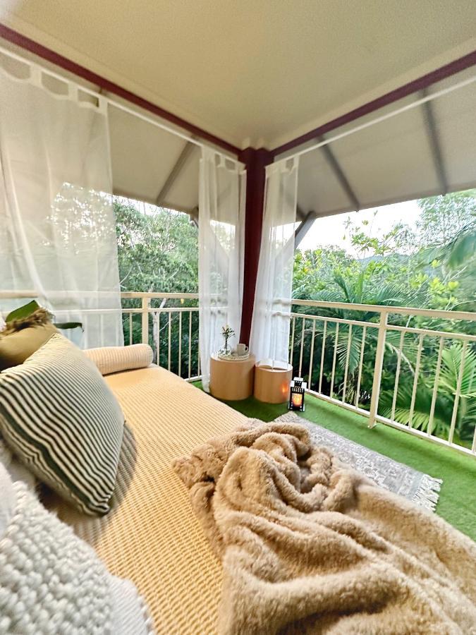 Apartment Luxury 2 Bedroom Apartment, Treetop Views, With 4 Swimming Pools *