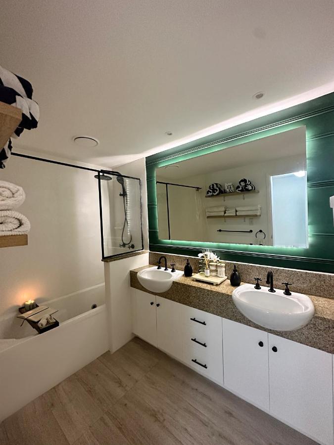 Luxury 2 Bedroom Apartment, Treetop Views, With 4 Swimming Pools Apartment *