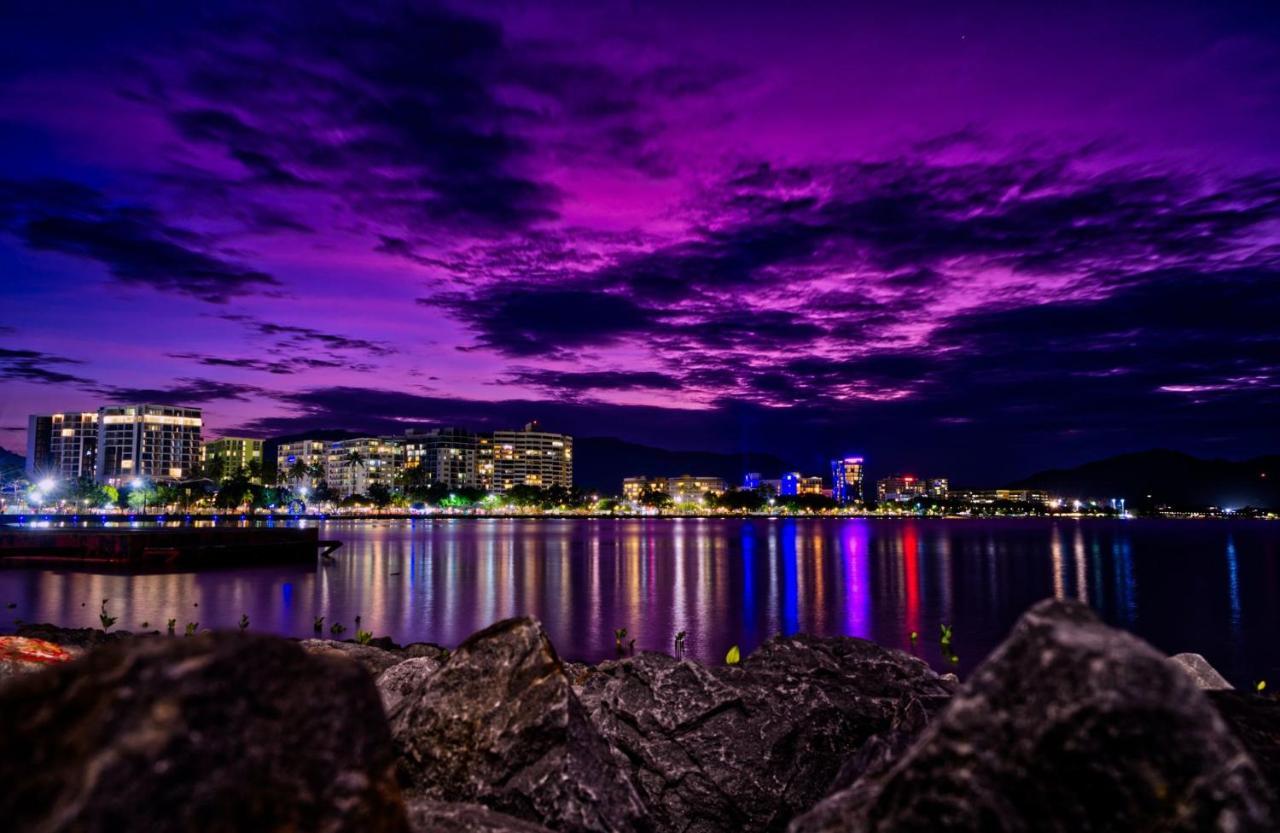 Belle Escapes - 405 Harbour Lights