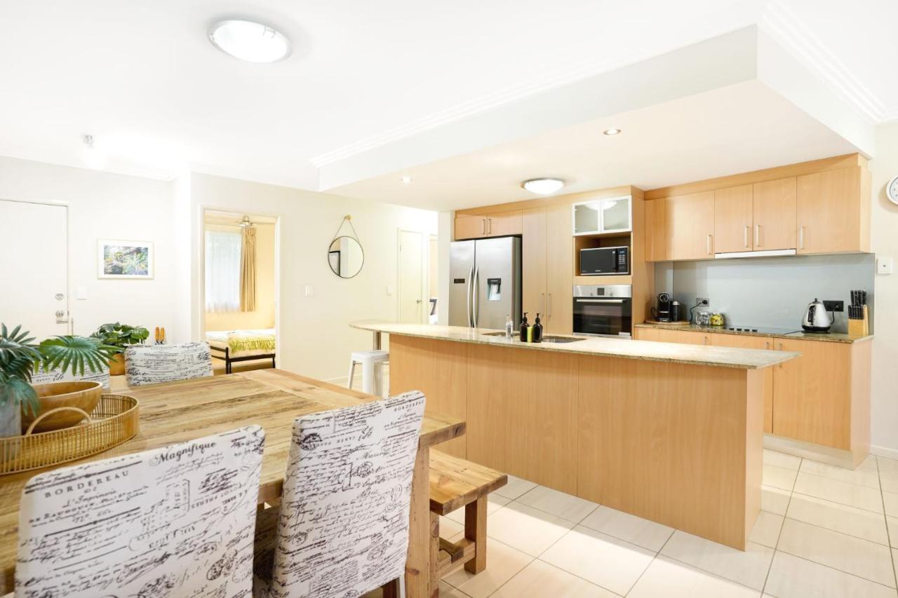 Royal Pavillions Escape Apartment Cairns