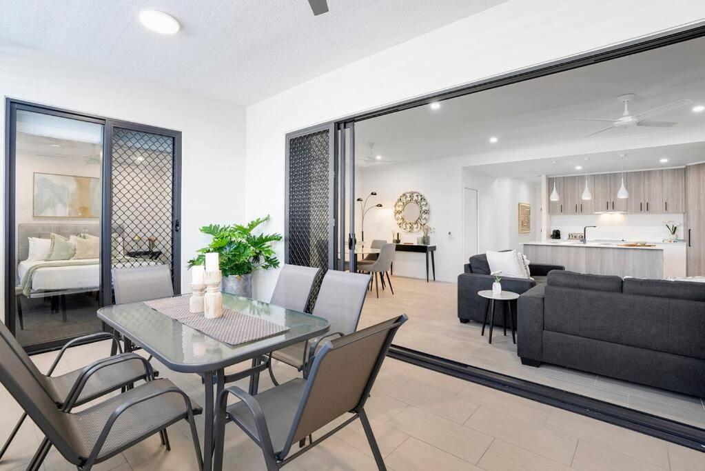 Escape At Loft - Cbd Apartment Cairns