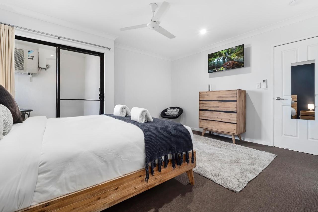 Spacious 3 Bedroom Townhouse In Apartment Cairns