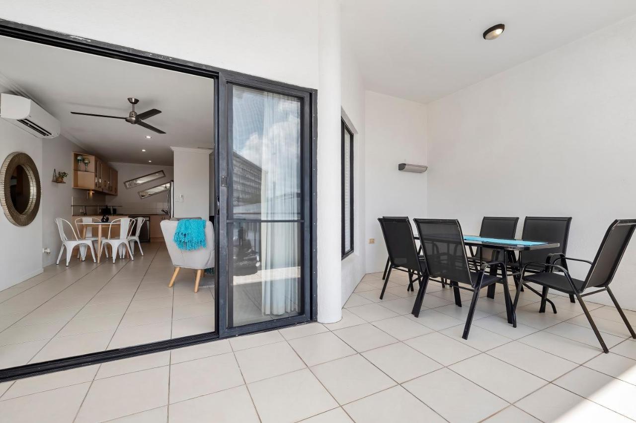 Spacious 3 Bedroom Townhouse In *