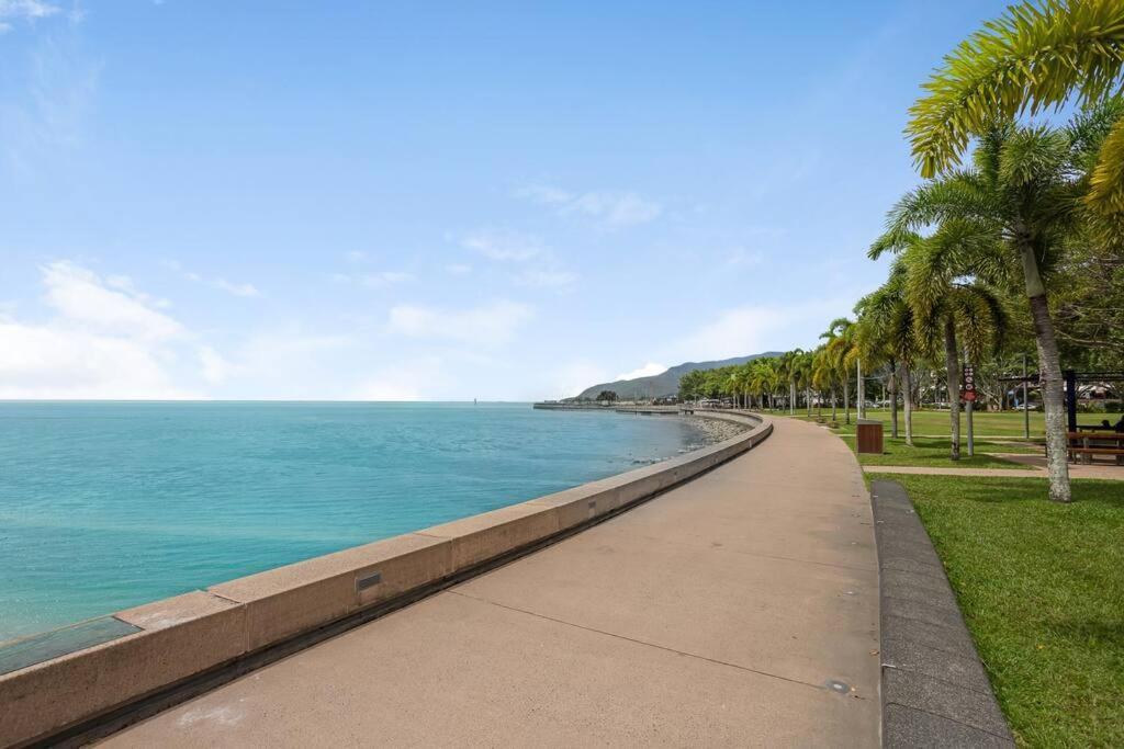 Panoramic Views 3br * Cairns
