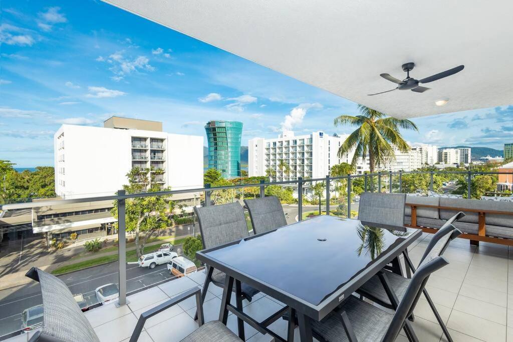Apartment Panoramic Views 3br