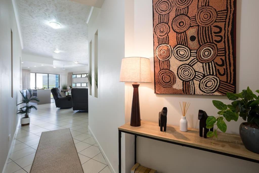 Panoramic Views 3br Apartment