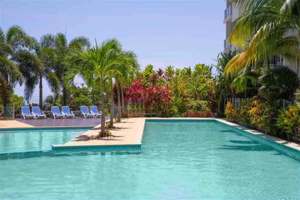 Apartment Waterfront Sub-penthouse In Centre Cairns