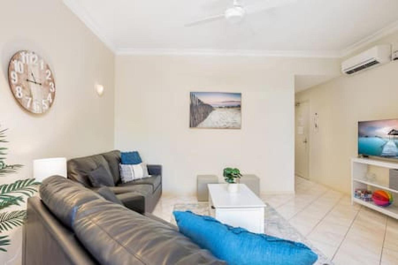 Apartment 'the Lakes' Flexible One Bedroom In North *