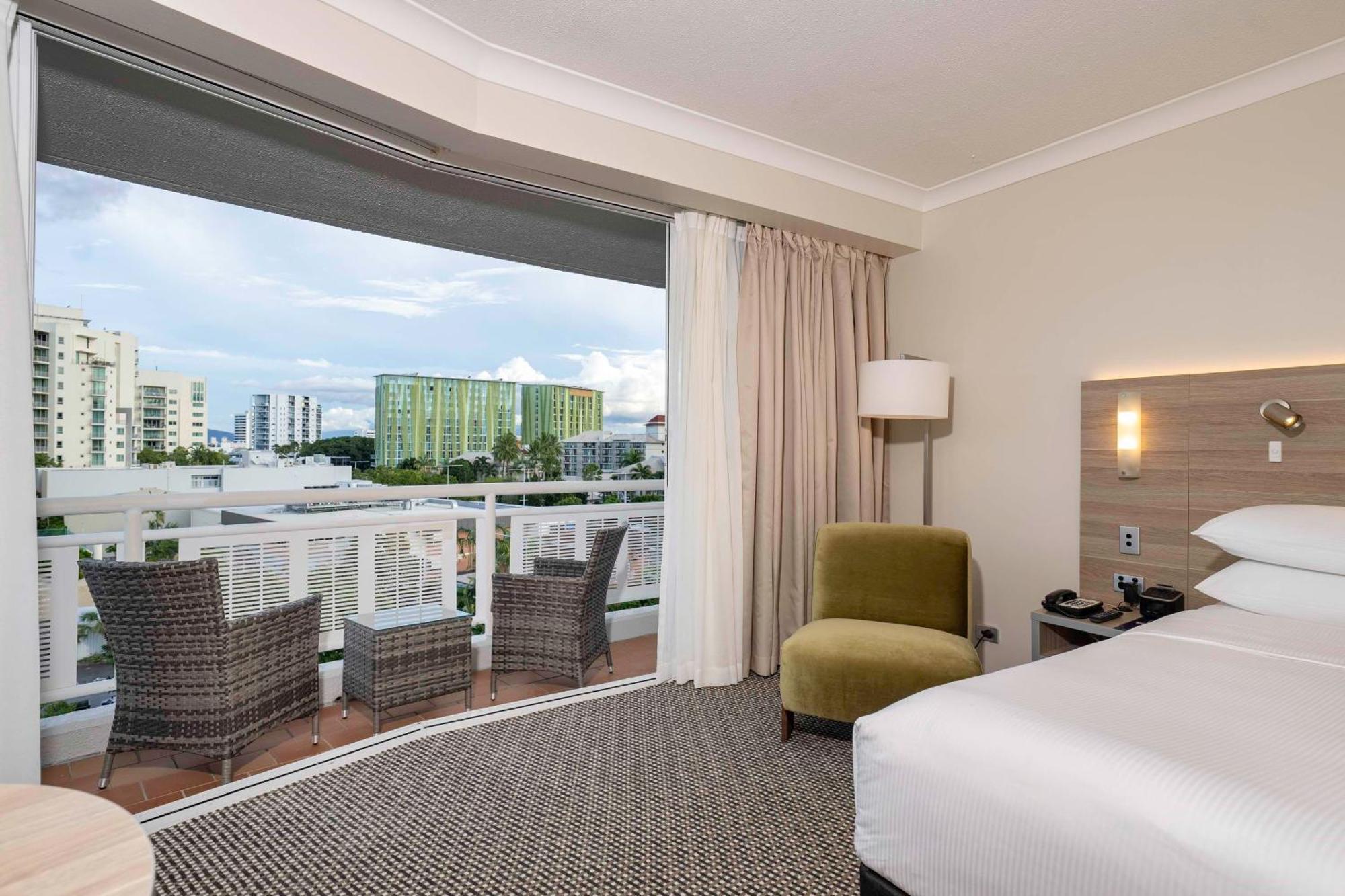 Doubletree By Hilton 4* Cairns