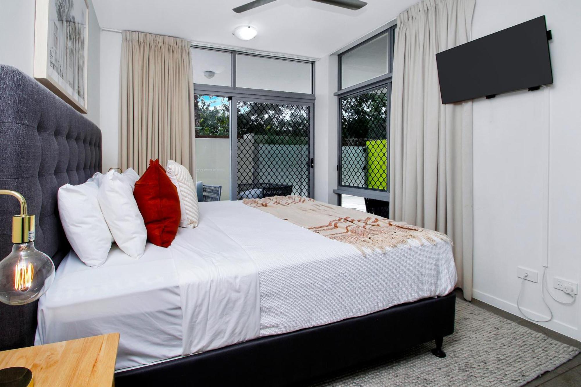 Stunning Ground Floor 104
