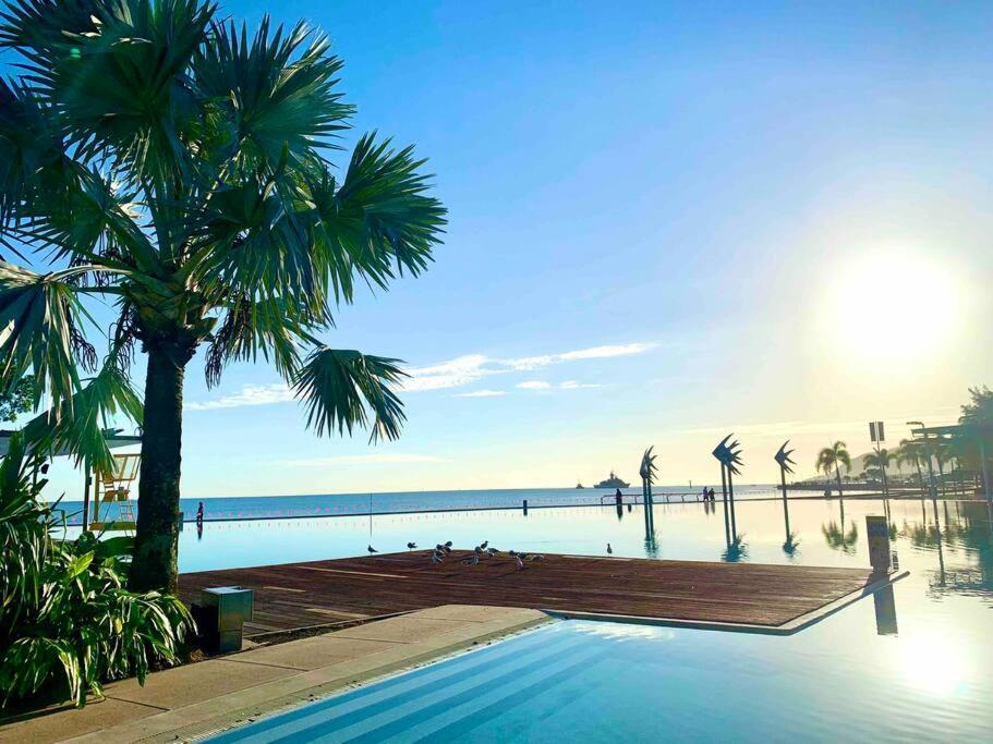 Oasis At Harbour Lights Apartment Cairns