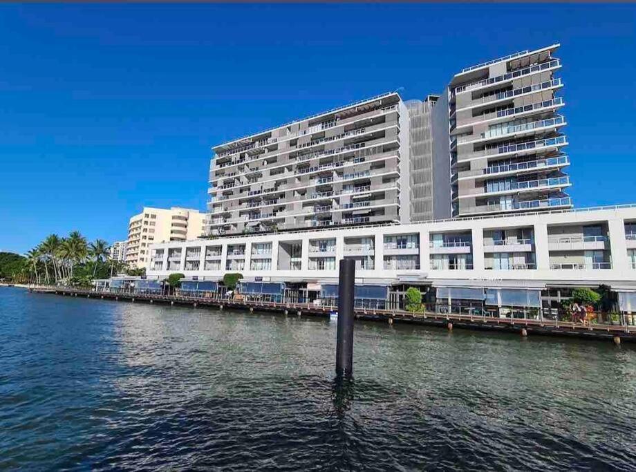 Oasis At Harbour Lights * Cairns