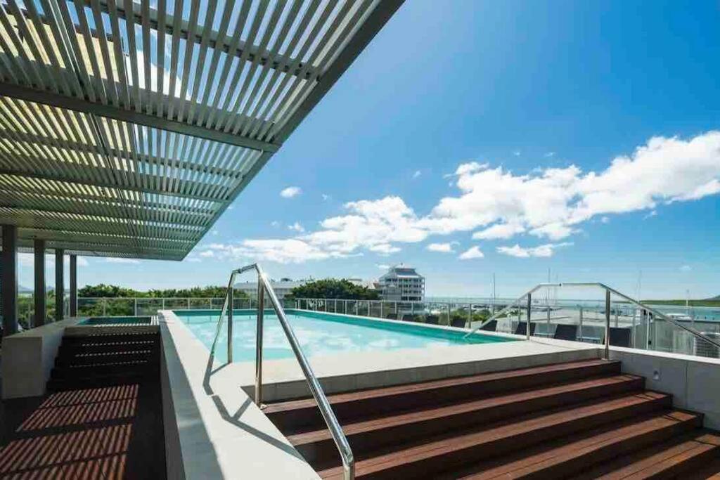 Apartment Oasis At Harbour Lights *