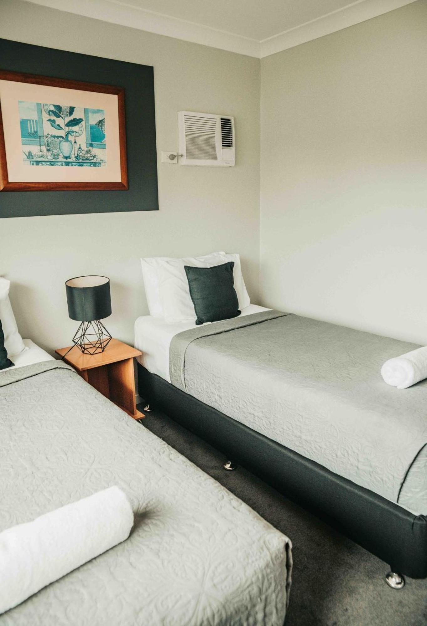 Queens Court Motel