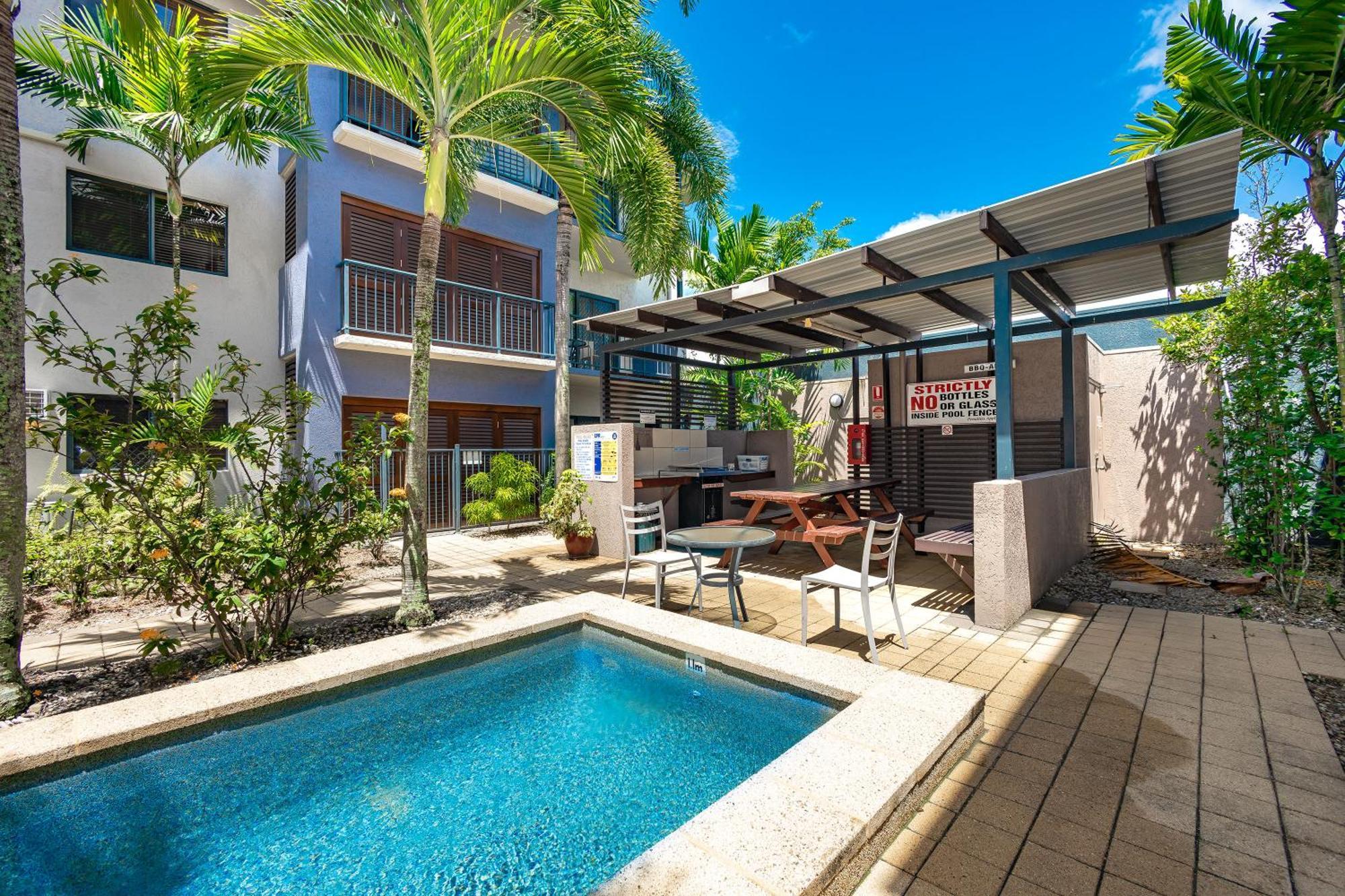 Apartment City Oasis King Bed Studio; Pool & Bbq