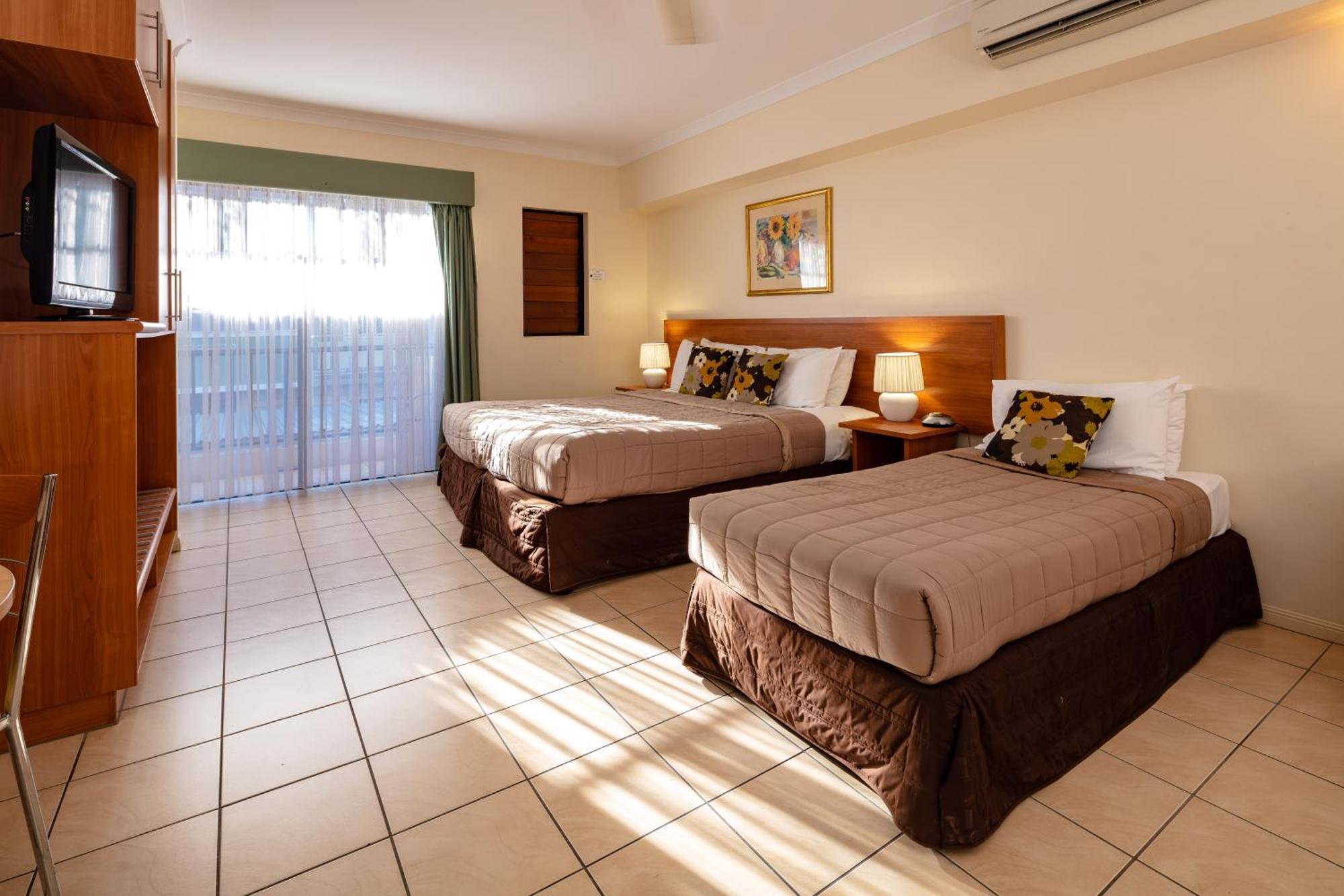 Motel Queens Court Cairns