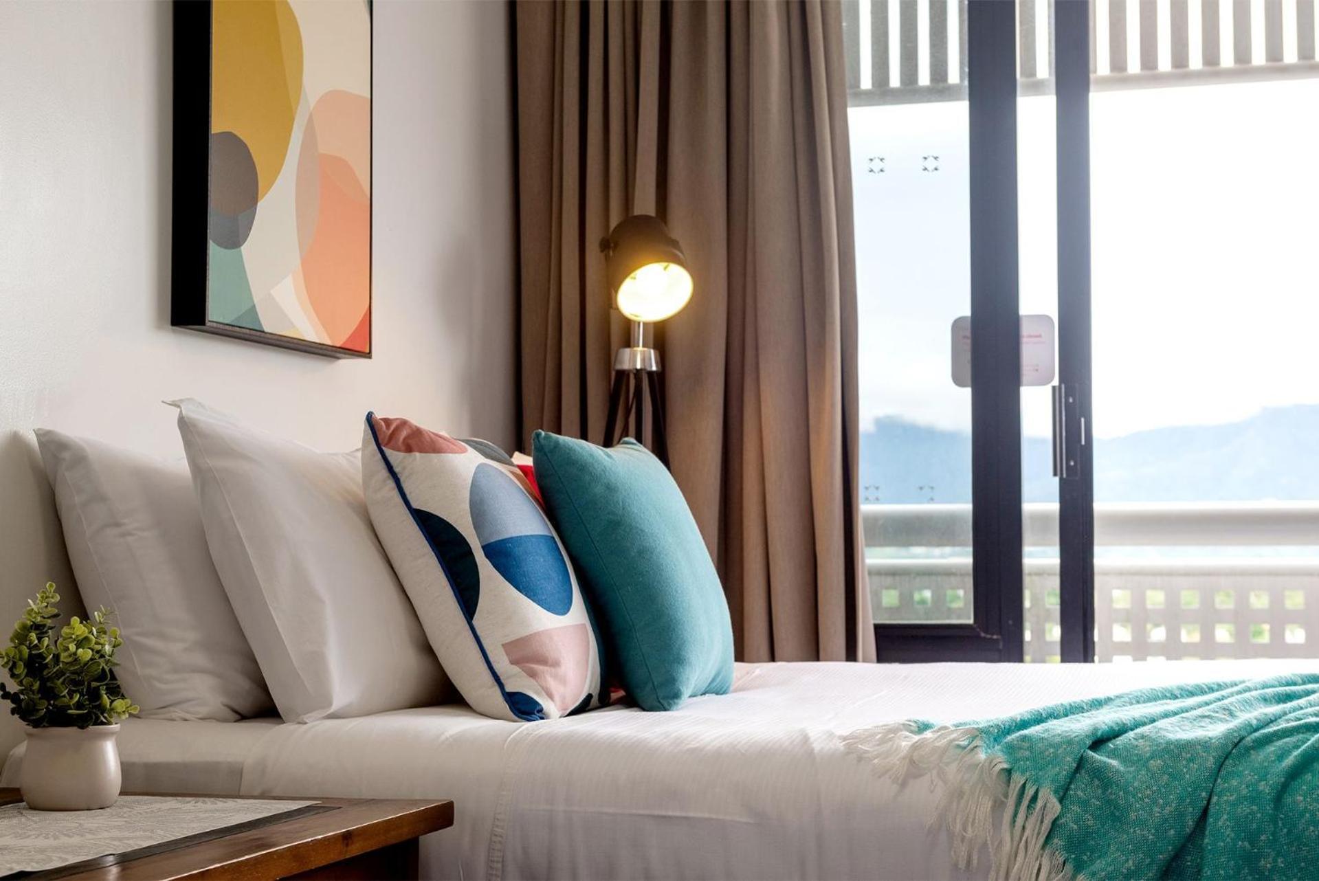 Apartment Belle Escapes 101 Rydges Plaza Esplanade With Panoramic Ocean Views