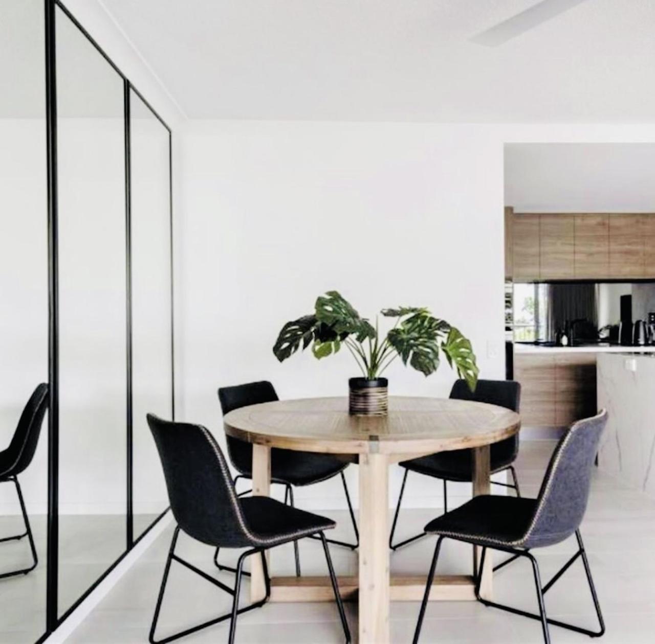 Seven @aquarius Apartment *
