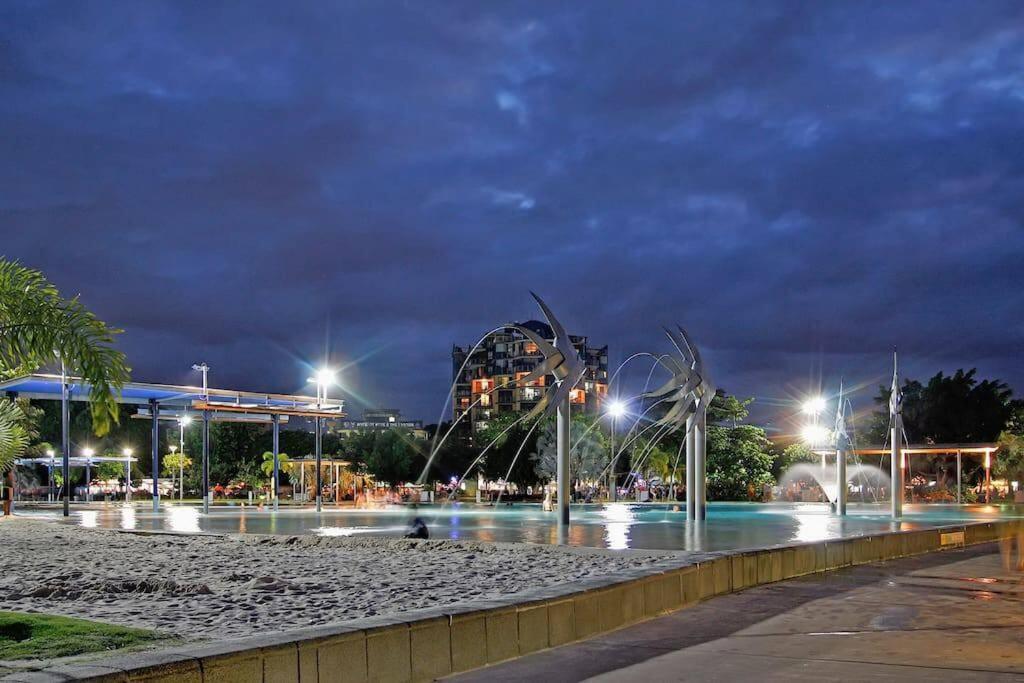 Absolute Waterfront - Enjoy Exceptional Lifestyle