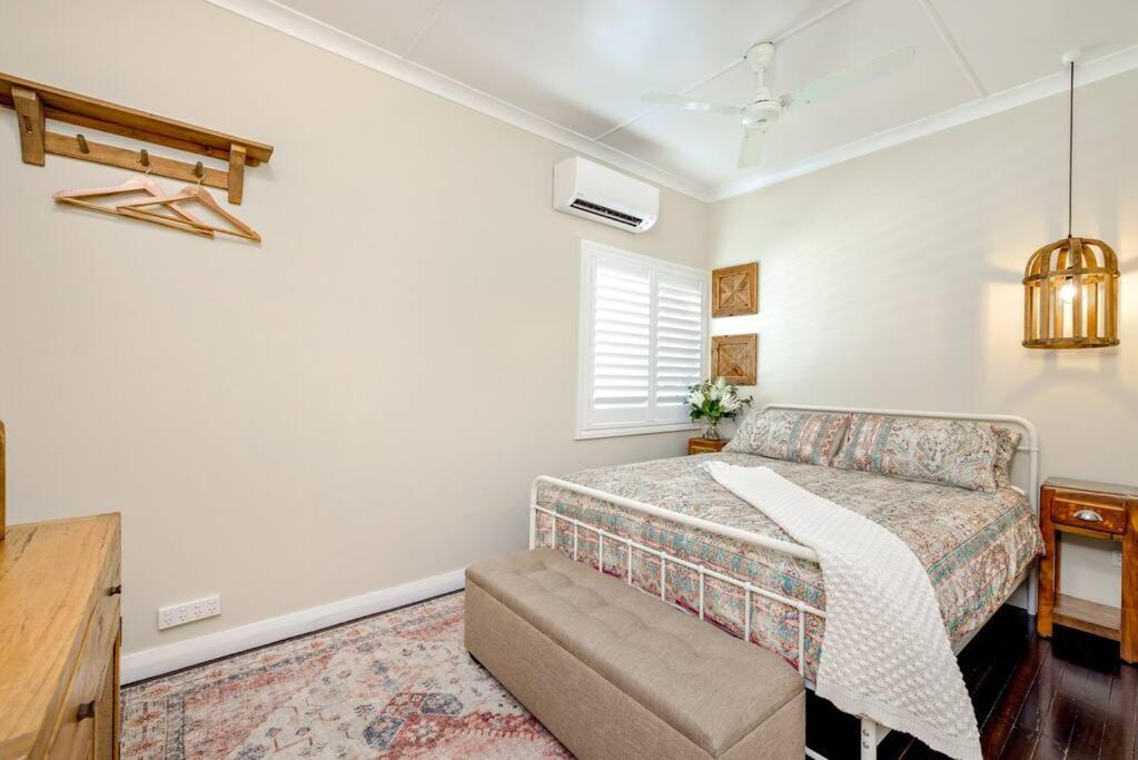 Cathy's * Cairns
