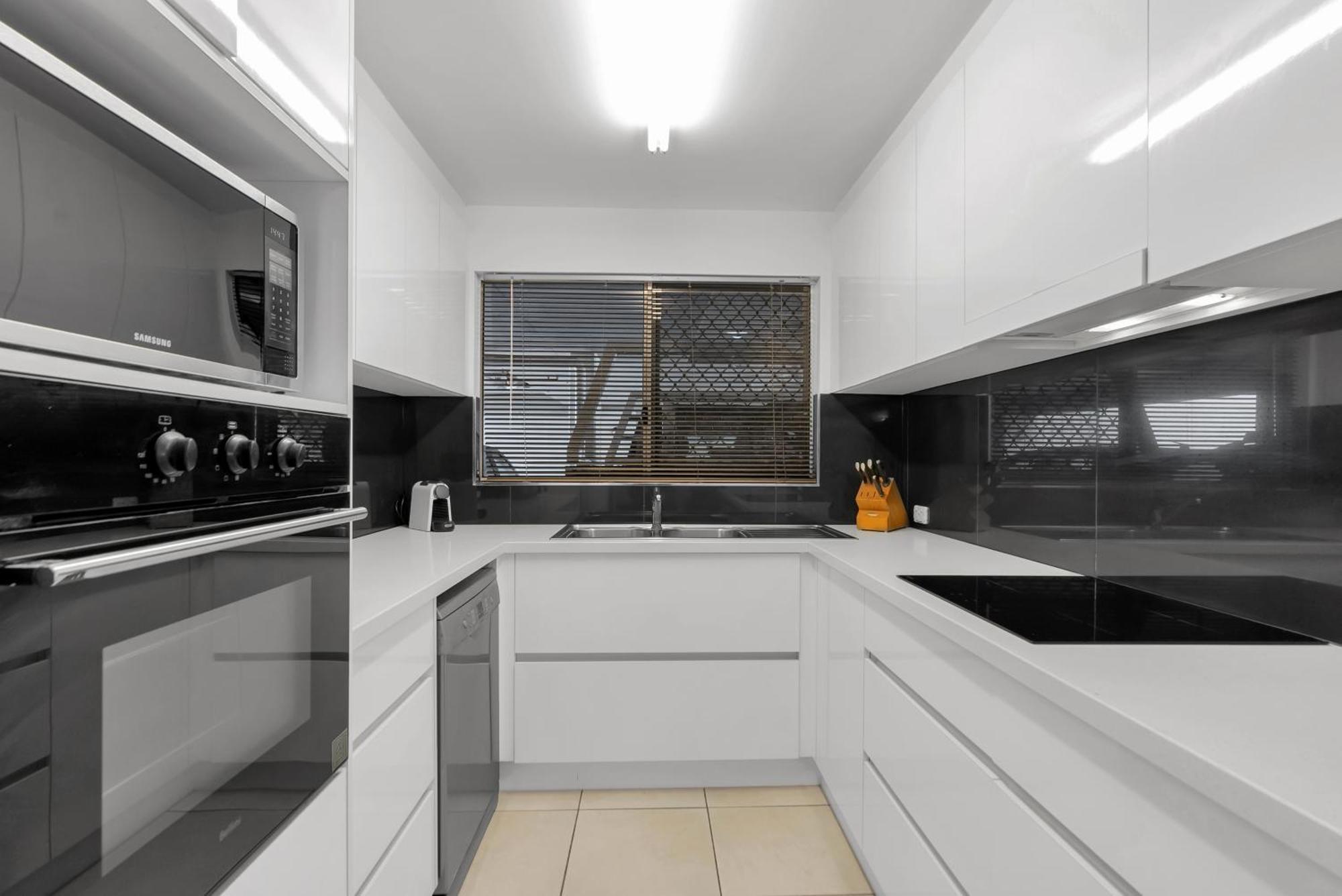 Căn hộ 'eclipse' A Poolside Family Escape In The Cbd Cairns