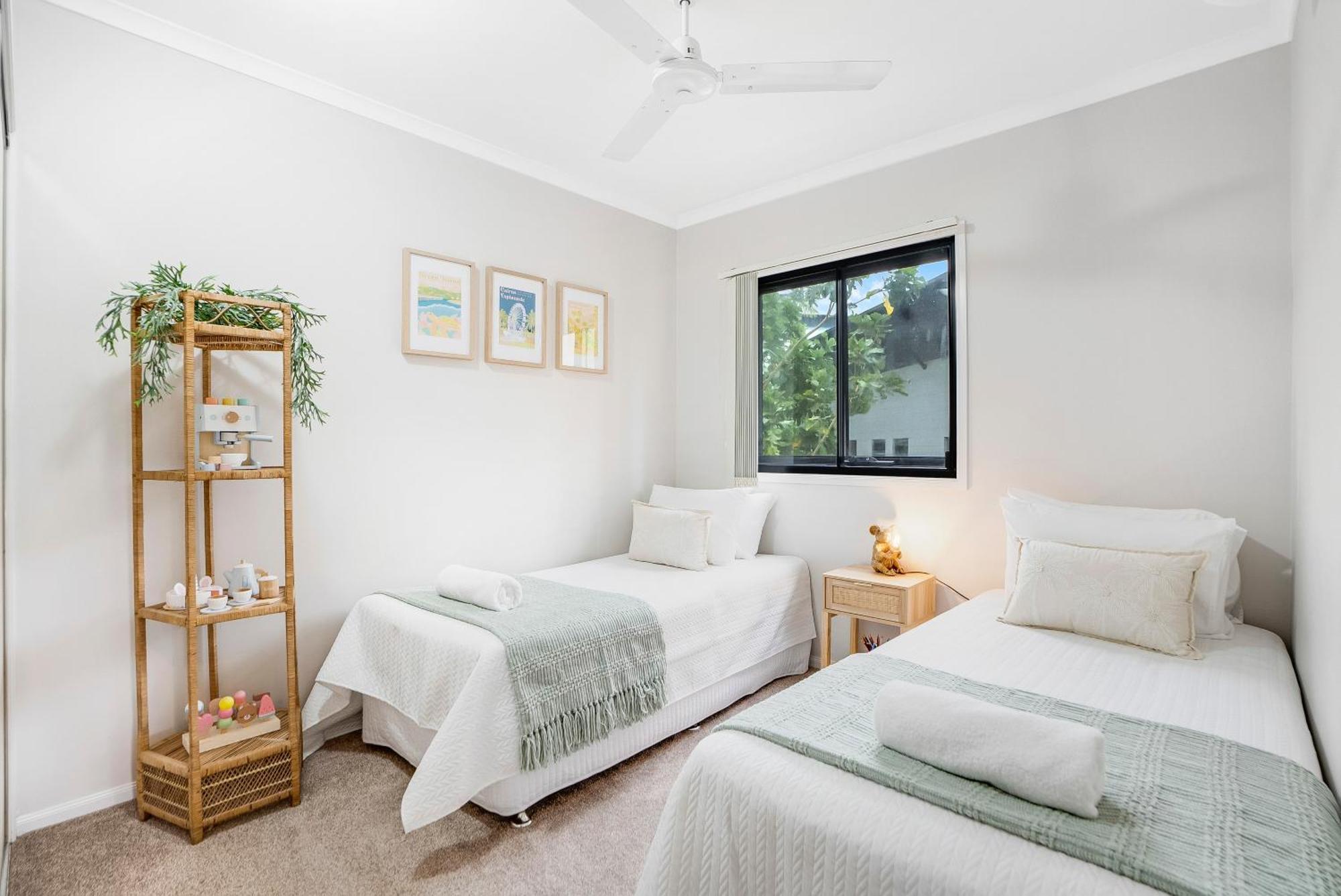 Apartment Sunrise Palms - Spacious Convenience