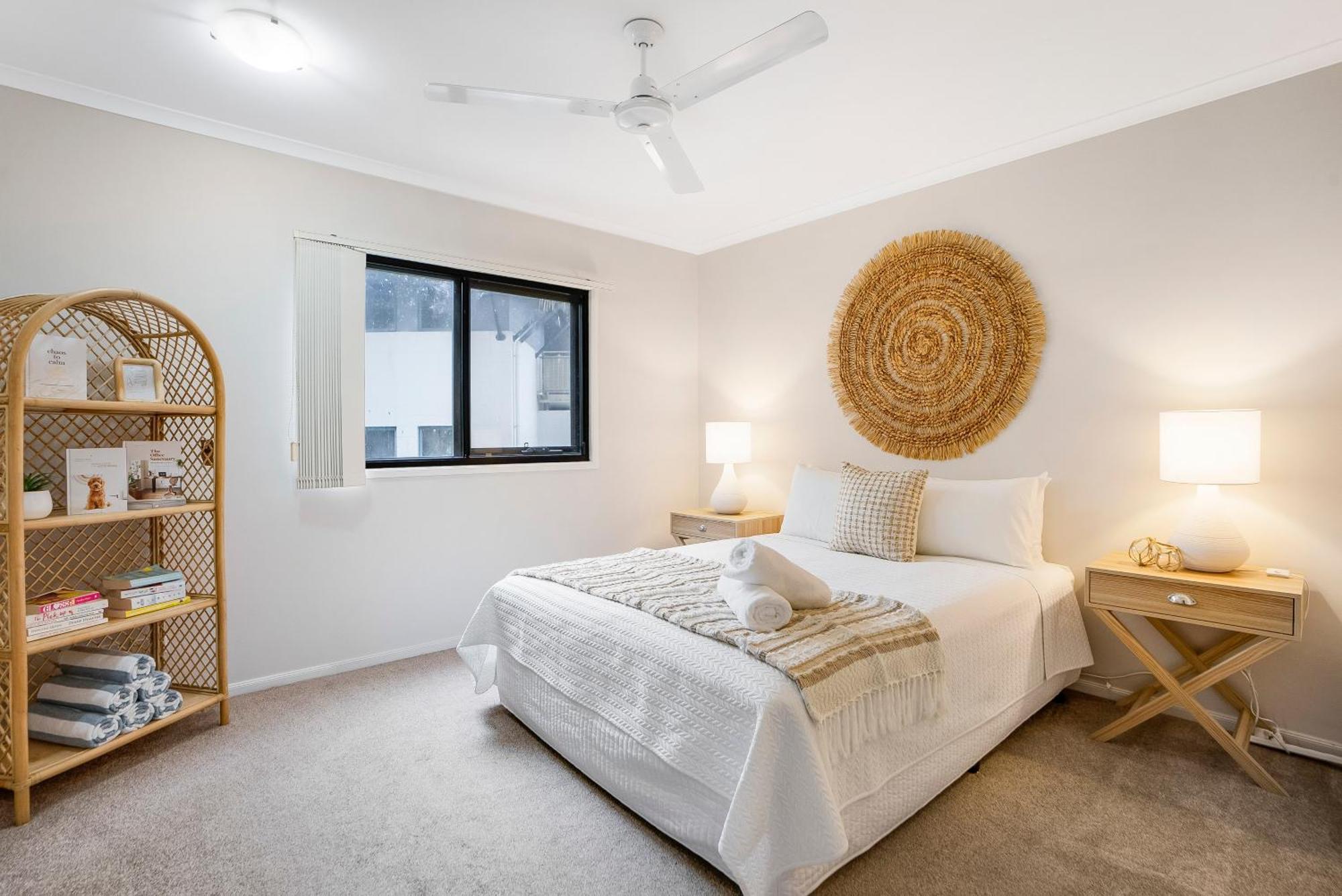 Sunrise Palms - Spacious Convenience Apartment *
