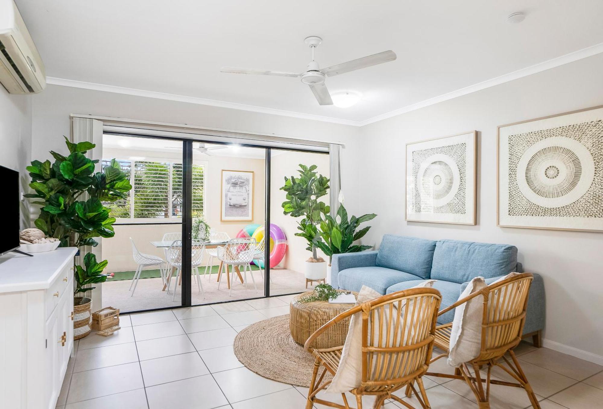 Apartment Sunrise Palms - Spacious Convenience