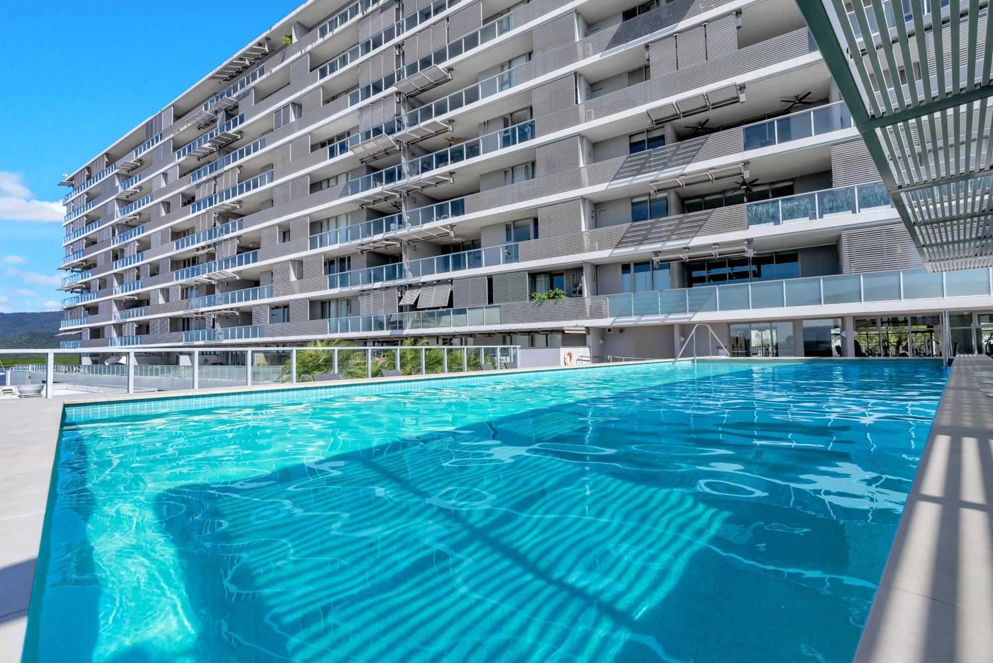 Apartment Haven Couples Retreat At Harbour Lights