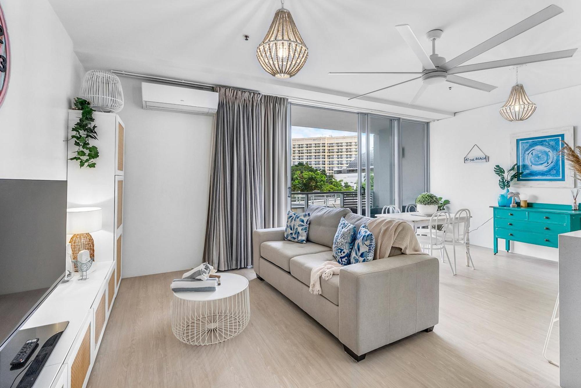 'escape At Harbour Lights' Poolside Chic In The Apartment *